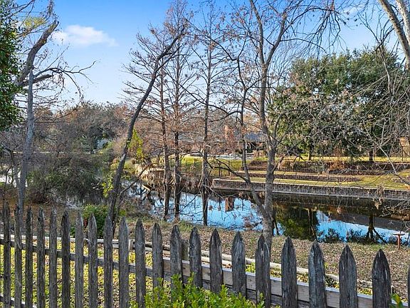 4th image of 9929 Wood Forest Dr