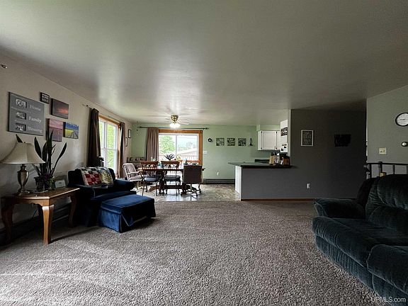 5th image of 2424 County Road 496
