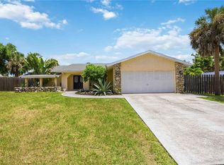 440 Lychee Rd, Nokomis, FL 34275