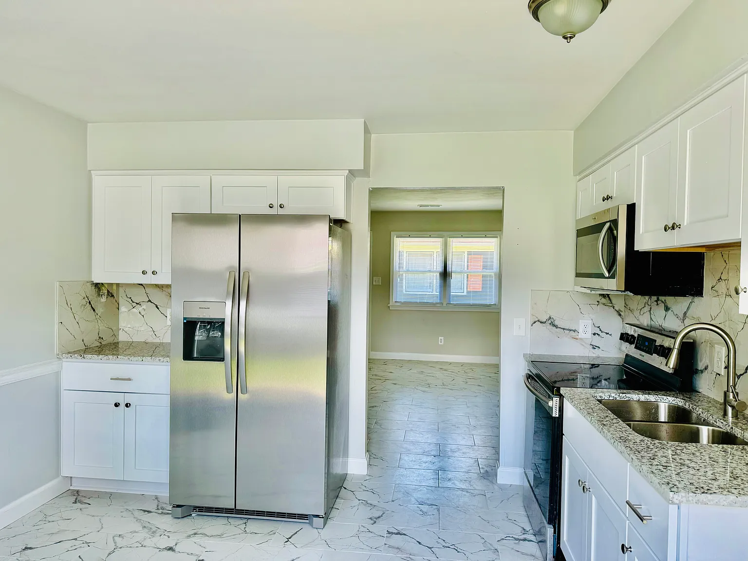 2 bed, 800 sqft, $1,450 — Photo 3