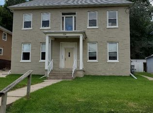 124 S 1st St, Council Bluffs, IA 51503