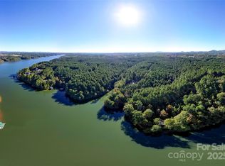 2049 Compass Ct, Connelly Springs, NC 28612