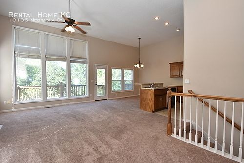 3rd image of 13136 Nebraska Ct