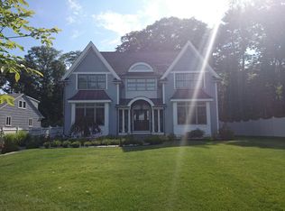 25 Marthas Ln, Brookline, MA 02467