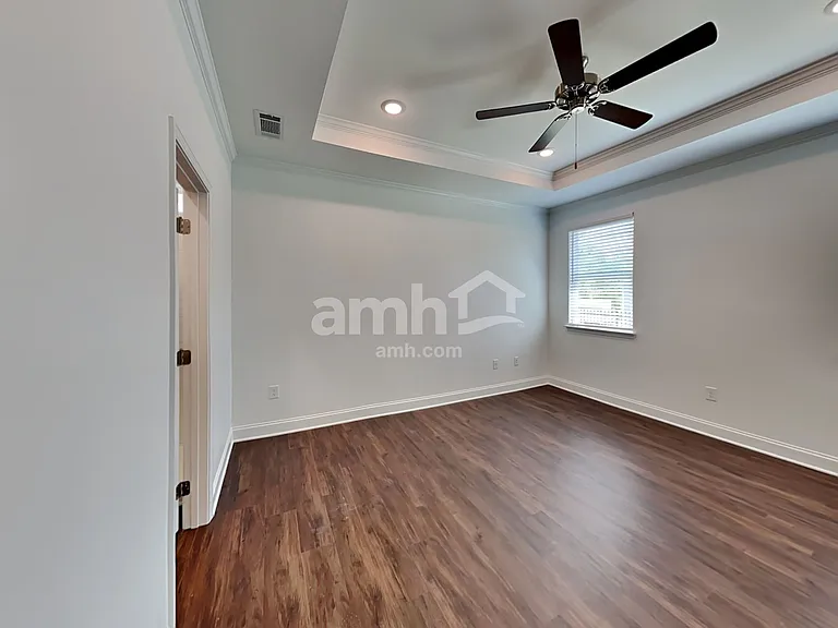 5233 Blue Mountain Dr — Photo 14