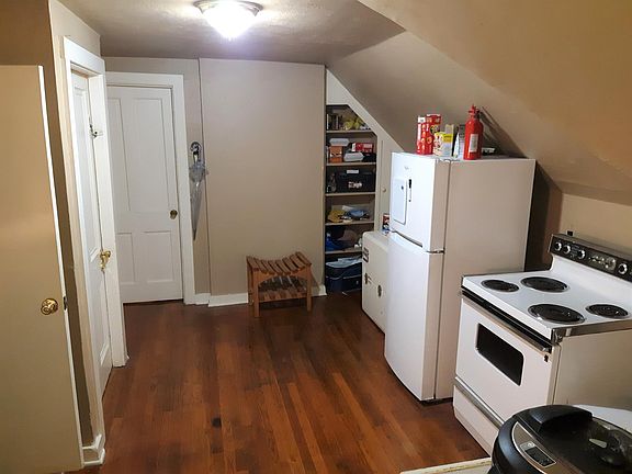 3rd image of 702 E 12th Ave APT 3