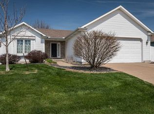 1636 W 65th St, Davenport, IA 52806