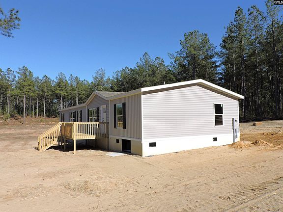 2nd image of 818 White Pond Rd