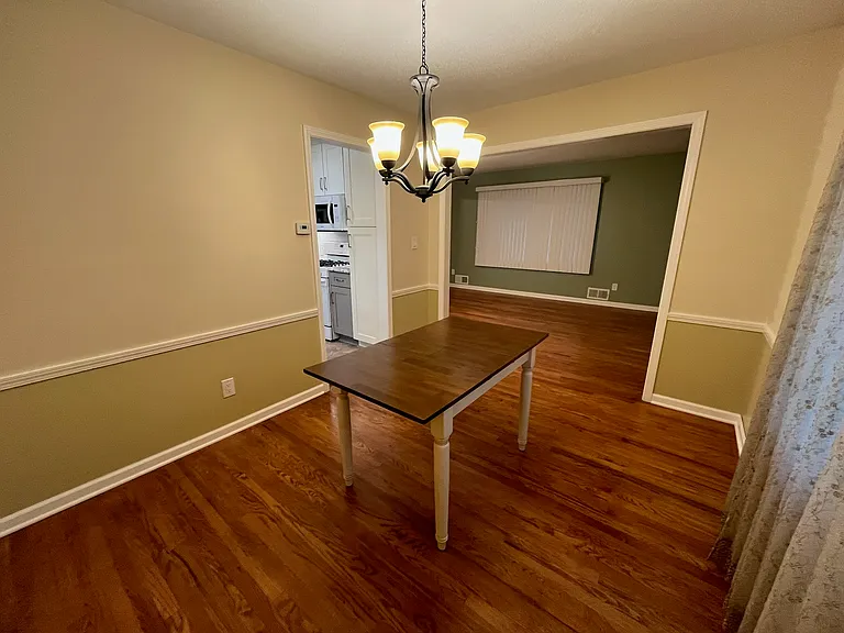 mint perfect dining room. The table is in there for show. You would replace with your personal full sized dining table.