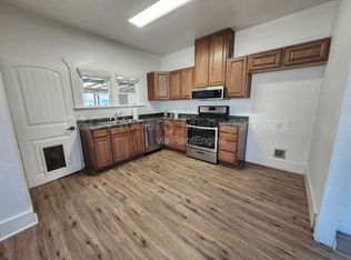 765 E San Joaquin Ave, Tulare, CA 93274