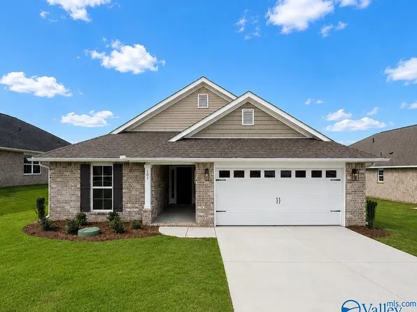 105 Sidney Ruth Dr, New Market, AL 35761