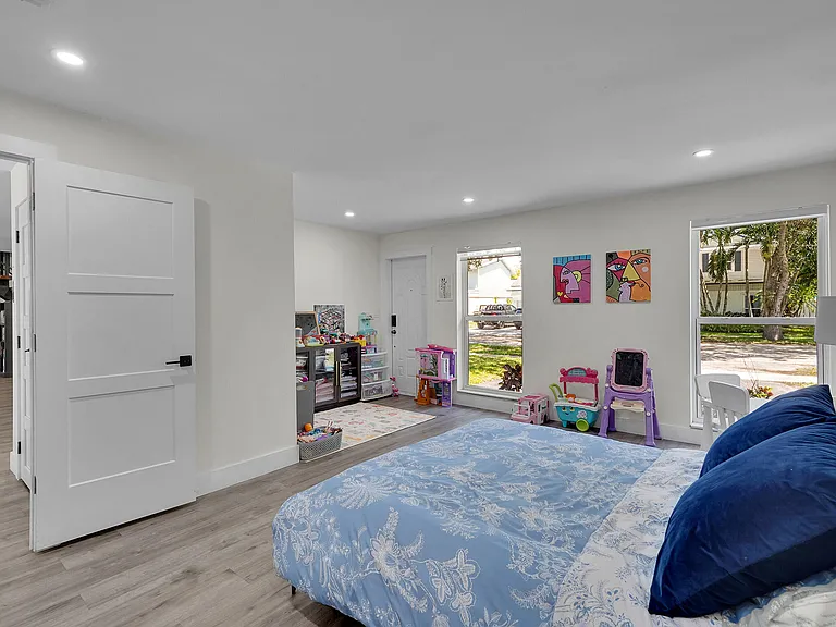 10108 SW 53rd Ct — Photo 18