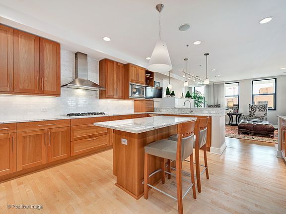 4th image of 1155 N Dearborn St APT 803
