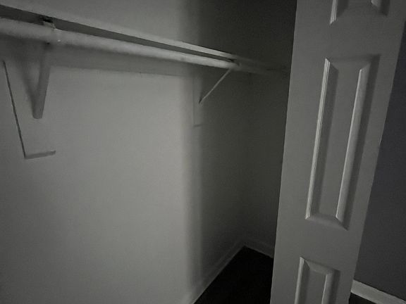3rd image of 2910 Reisterstown Rd #77884155e