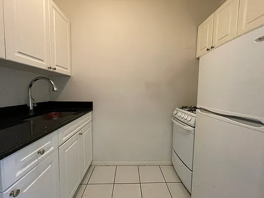 Rented by Compass | media 6