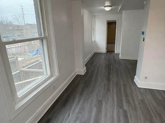 2nd image of 14 E Pike St APT 1C