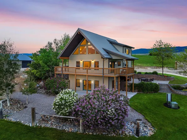 1858 Sutherland Ln, Corvallis, MT 59828