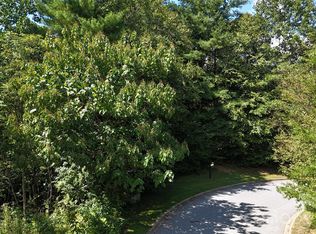 27 Heritage Park Dr, Fairview, NC 28730