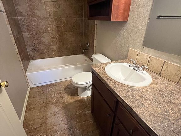 3rd image of 206 S 26th St APT H