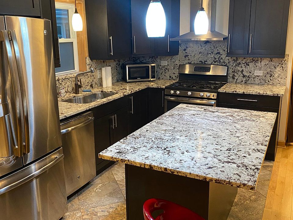 1st image of 8644 W Carmen Ave #2
