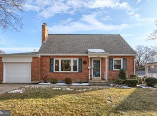 2131 Chestnut St, Camp Hill, PA 17011