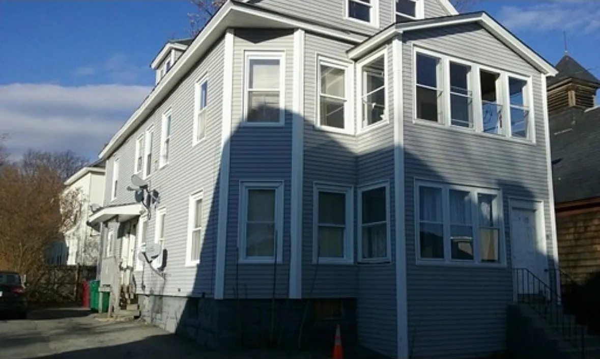 3 bed, 1560 sqft, $2,800 — Photo 1