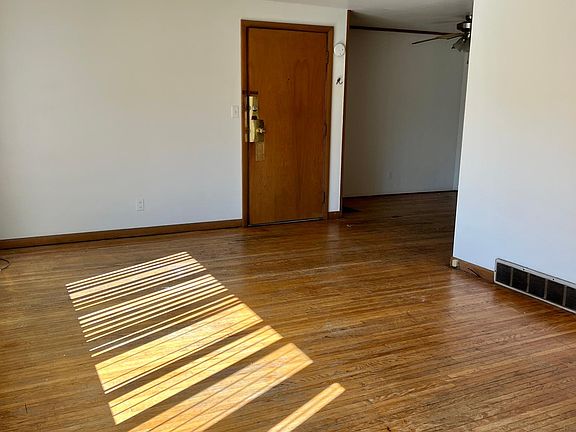 2nd image of 92 Lasalle Ave #2