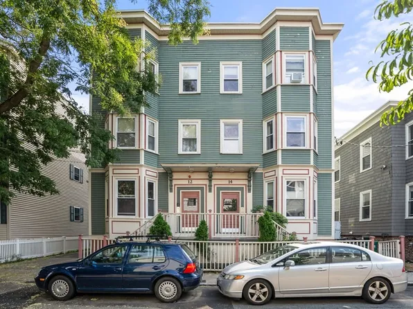 12 Suffolk St #1, Cambridge, MA 02139