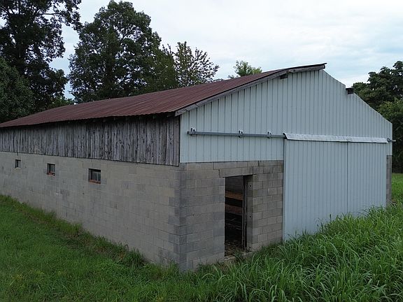 4th image of Lee Bob Carter Rd