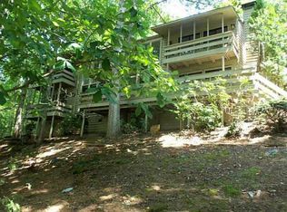 1130 Oakhaven Dr, Roswell, GA 30075