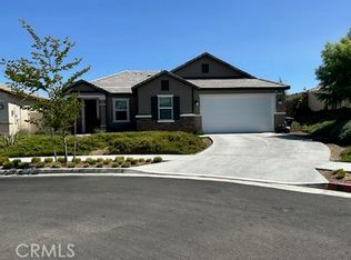 563 Sunshow Ct, Hemet, CA 92543