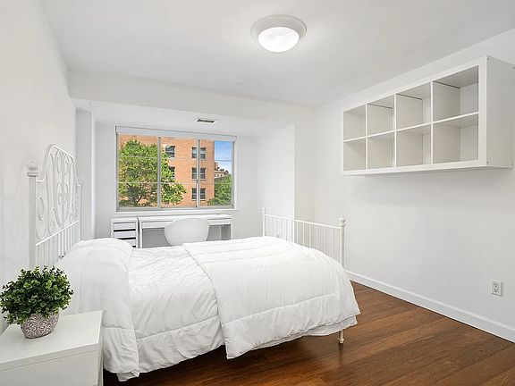 5th image of 1400 5th Ave APT 2S