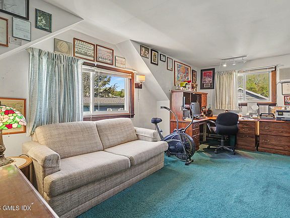 4th image of 7 Fletcher Ave