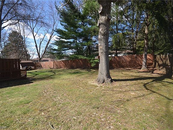 3rd image of 264 High Point Cir
