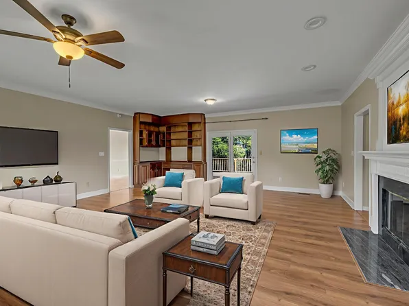 604 Maynard Ln, Columbia, TN 38401