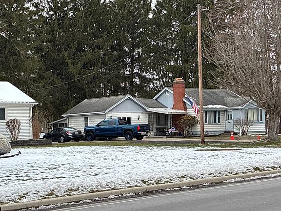 3rd image of 1340 Borden Rd