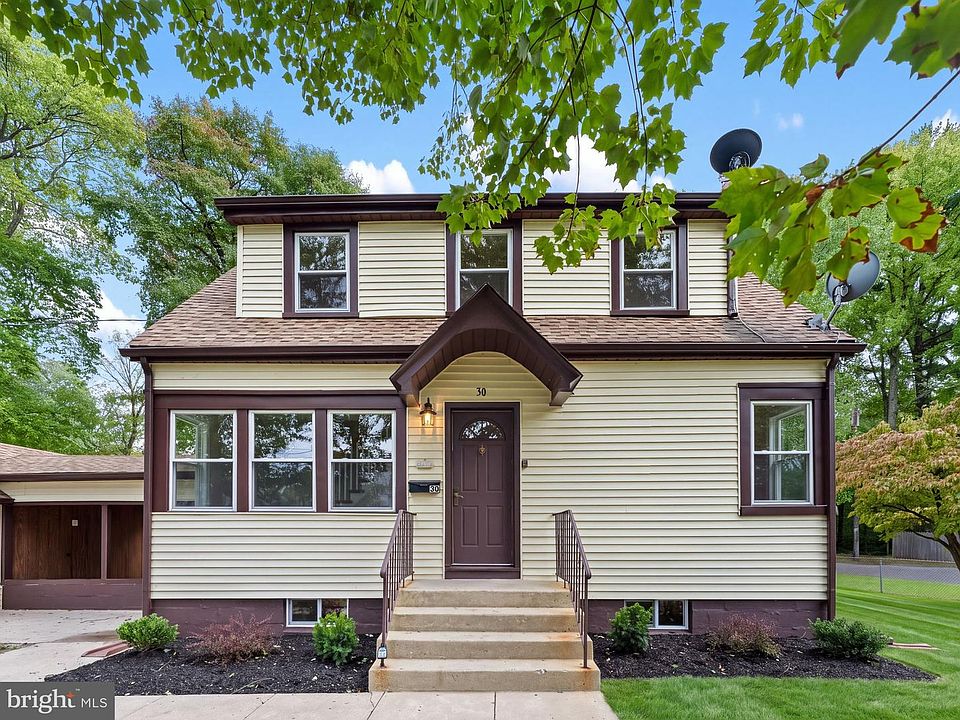 1st image of 30 Oak Ln