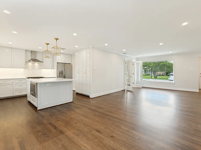 6536 Patrick Dr — Photo 6