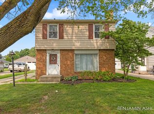 2507 Hague Ave SW, Wyoming, MI 49519