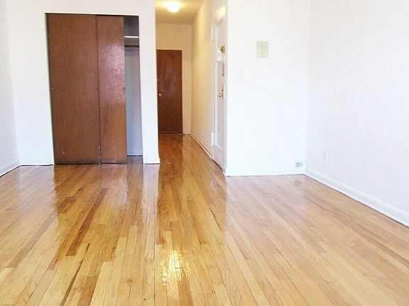 2nd image of 2024 3rd Ave #4CF