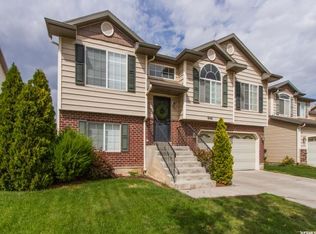 946 W Foxboro Dr, North Salt Lake, UT 84054