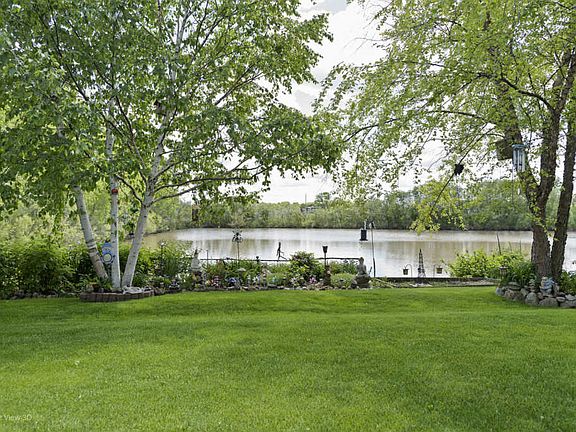 3rd image of 121 Centennial Dr