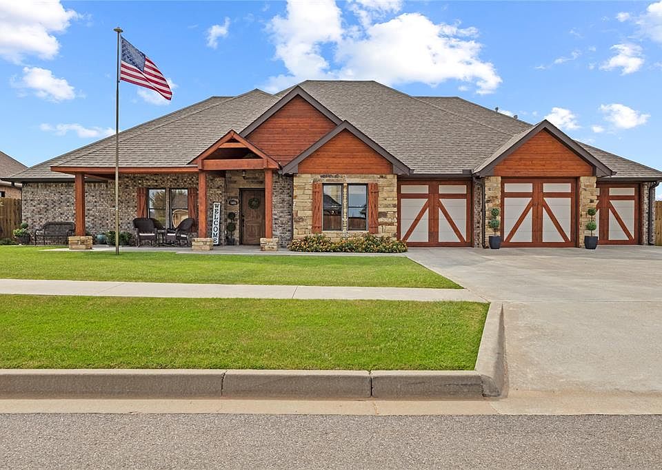 1st image of 3401 Hogan Dr