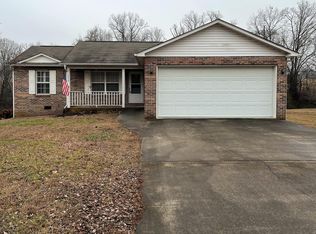 2239 Mentor Rd, Louisville, TN 37777