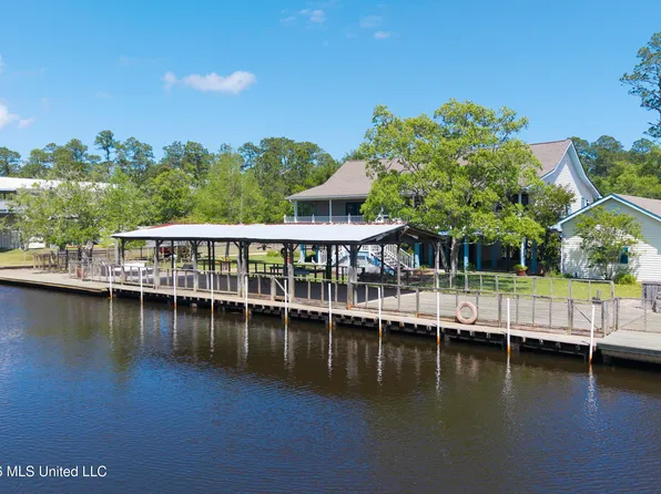10035 Avenue D, Bay Saint Louis, MS 39520