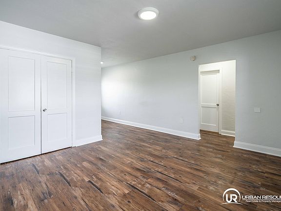 3rd image of 433 NE 82nd St APT 11