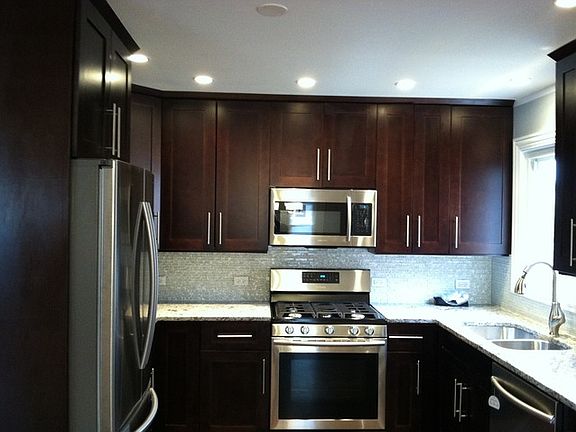 5th image of 226 Zuelke Dr