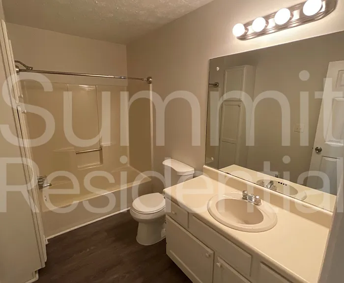 2783 Coventry Grn SE #B — Photo 9