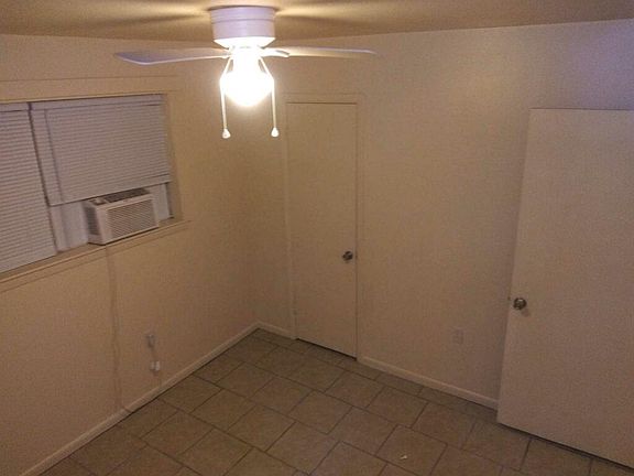 4th image of 3026 Panama St