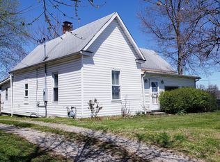 230 N Woodlawn Dr, Irvington, KY 40146
